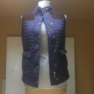 Vineyard vines quilted vest